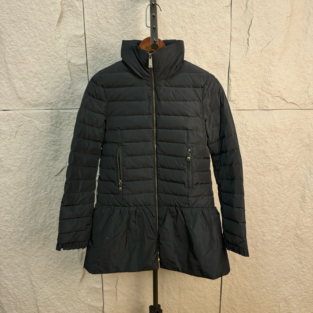 99新 PINKO 黑色小裙摆羽绒服 4码 98新 ys000564