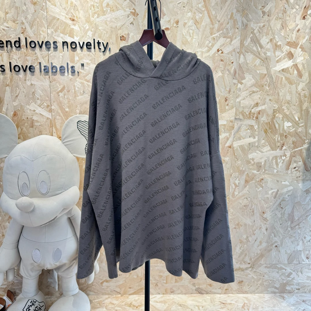 巴黎世家/Balenciaga 弹幕卡其色帽衫/99新/cl00220