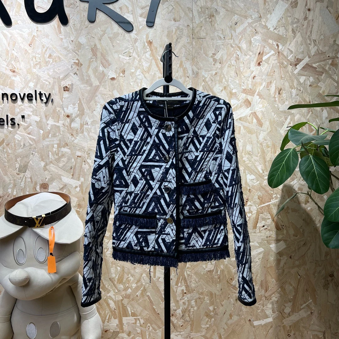 99新 LouisVuitton/路易威登 满印logo无领外套 34码 ys000048