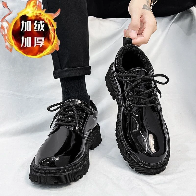 皮鞋男冬季新款加绒保暖黑色亮面男士英伦风商务正装休闲潮男鞋子