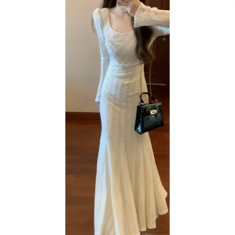 秋冬季新款杏白色加厚弹力蕾丝连衣裙修身鱼尾裙女神范气质长裙