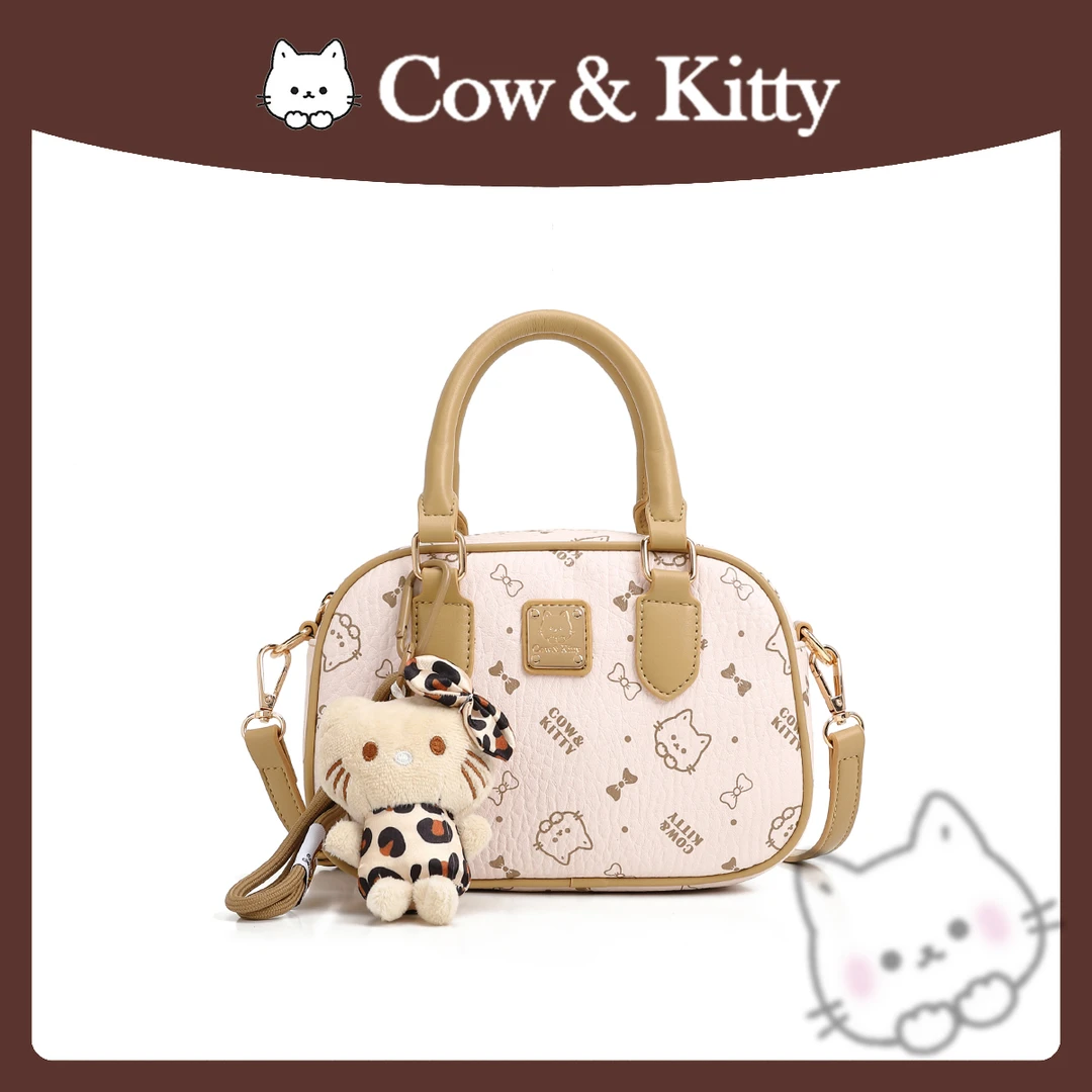 【刘叮当甄选】Cow&Kitty/时尚大容量波士顿包包手提单肩斜挎8008杏