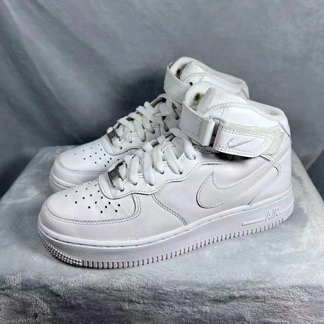 38码 Nike 空军一号 AF1 板鞋 9新 公价749