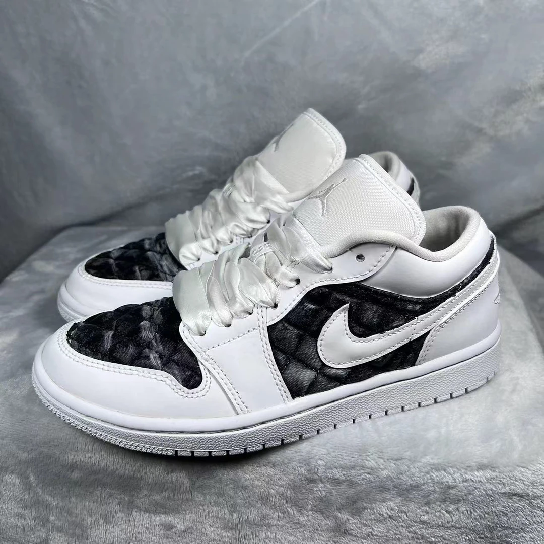 37.5码 37码 AJ1 黑白 板鞋 9新 公价1399 后跟微瑕