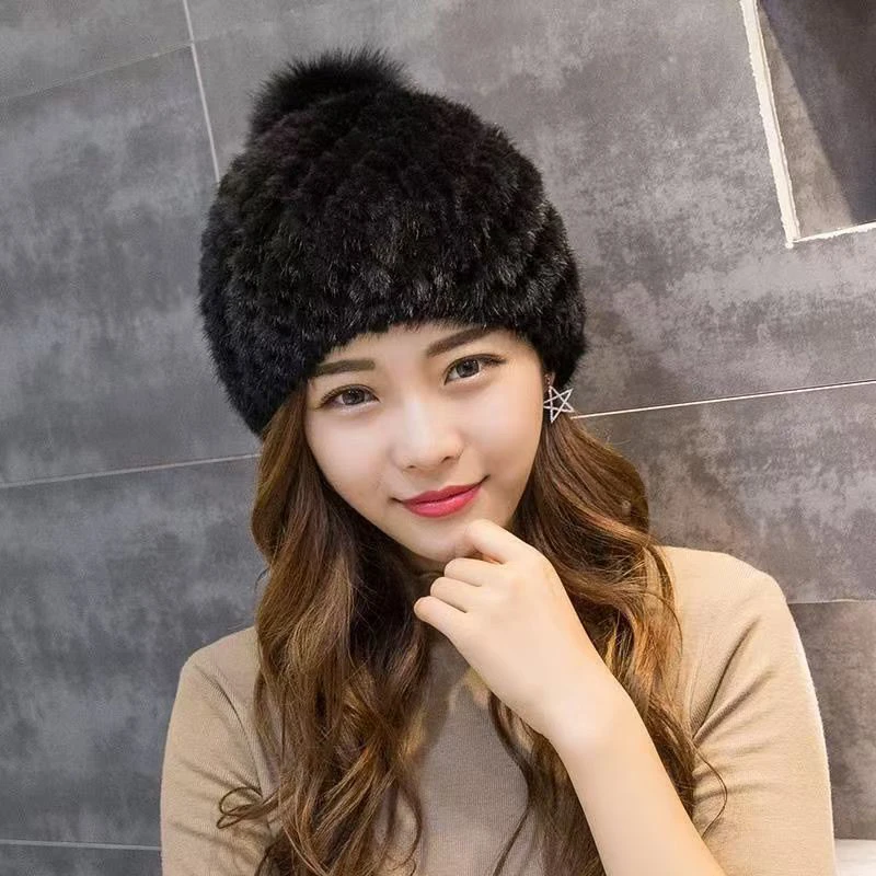 贝雷帽冬天女保暖帽女士草帽帽子休闲风时尚毛球冬季编织网红