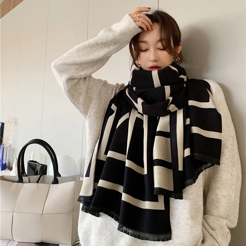 冬季百搭长款大披肩围巾外搭保暖加厚女士围脖双面两用围巾气质