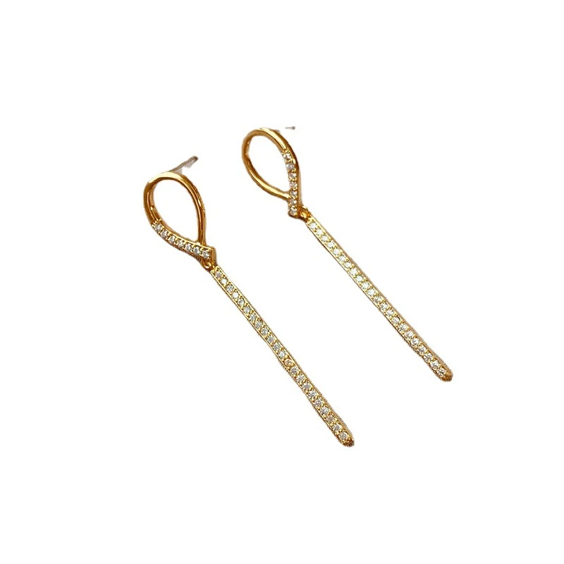 合金耳饰 镶钻流苏耳环、简约大方设计感冷淡风轻奢韩版个性长款