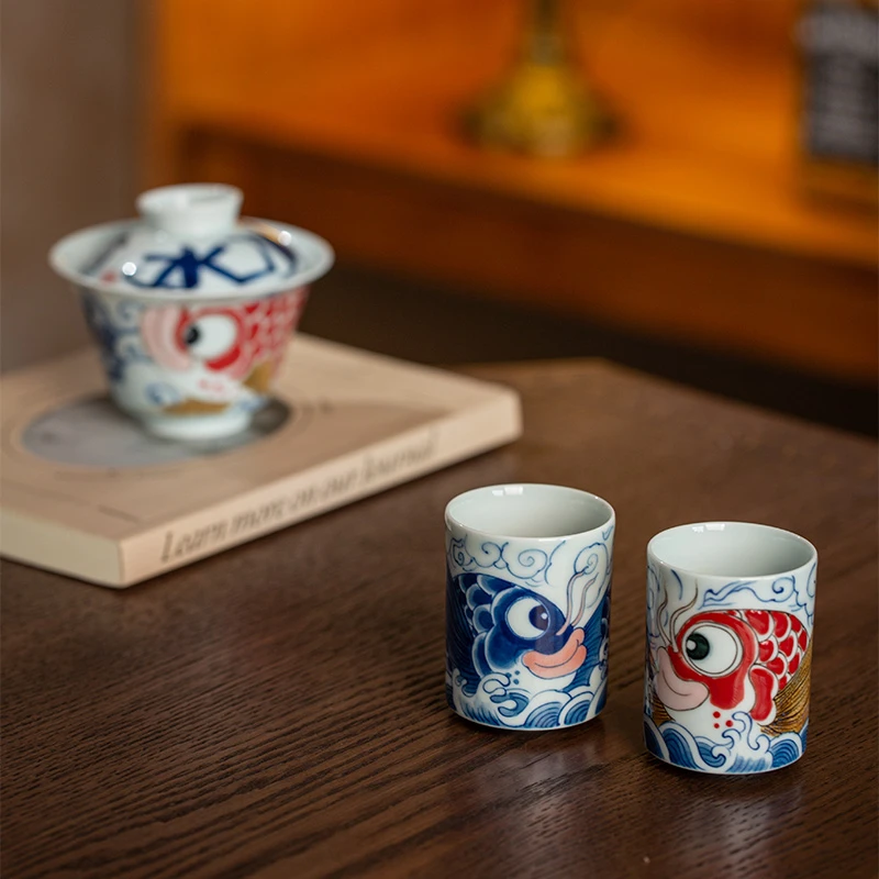 昨明·景德镇手绘红蓝锦鲤扳指对杯手工主人杯陶瓷茶具创意茶杯