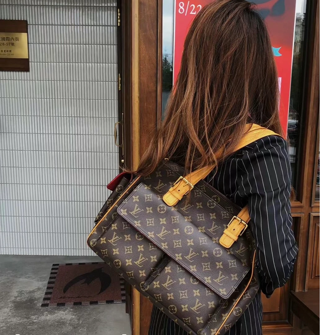 修复品LouisVuitton/路易威登 骆驼包换新植鞣革