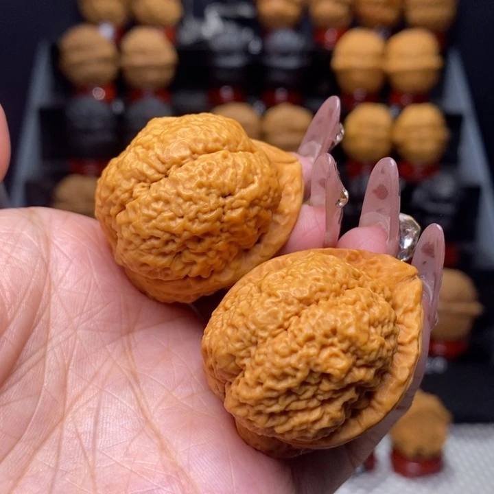 文玩核桃把件三羊王41号