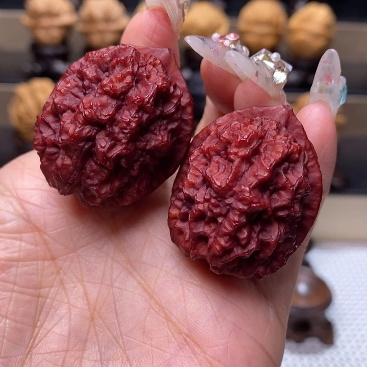 文玩核桃把件血麒麟13