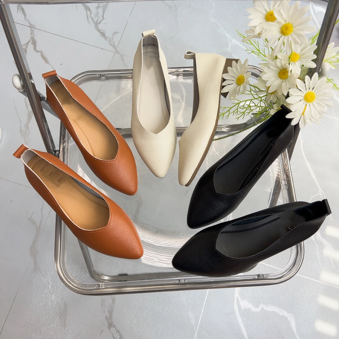 2024新款百搭尖头粗跟单鞋女中跟软皮软底浅口百搭职业工作鞋大码