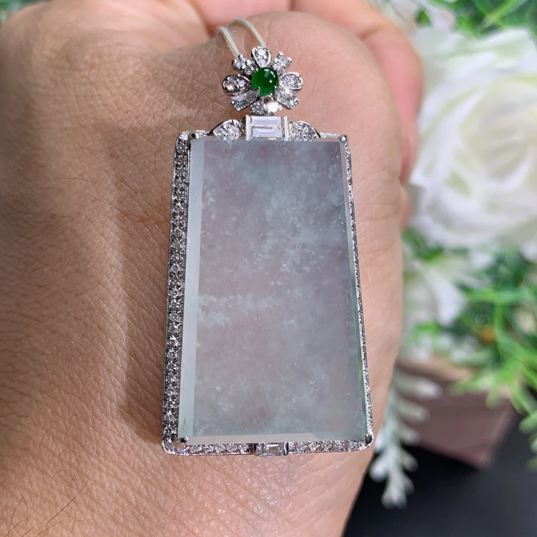 尺寸40×20.5×8.1缅甸天然翡翠A货18k金正冰胶雪花棉无事牌吊坠