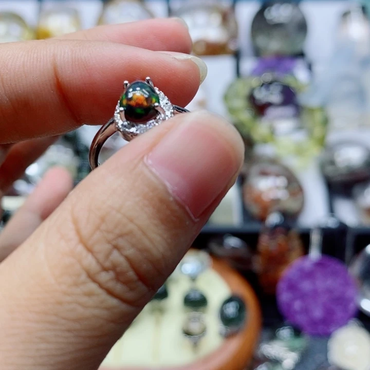 水晶颈饰未镶嵌超*水晶