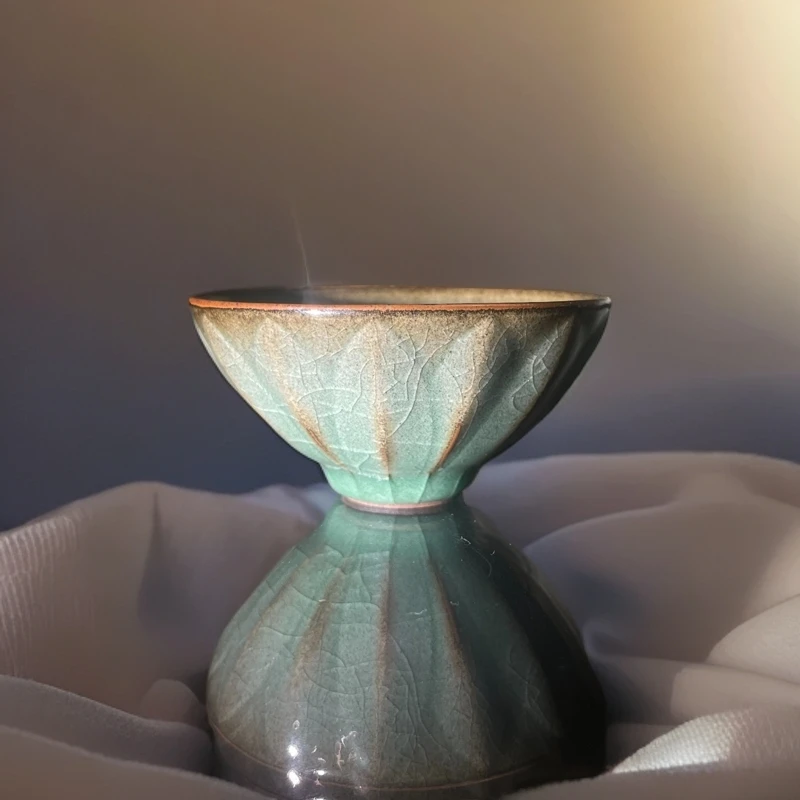 青瓷铁胎翠青釉盏杯主人杯开片莲花杯品茗杯龙泉陶瓷曾记龙窑柴烧