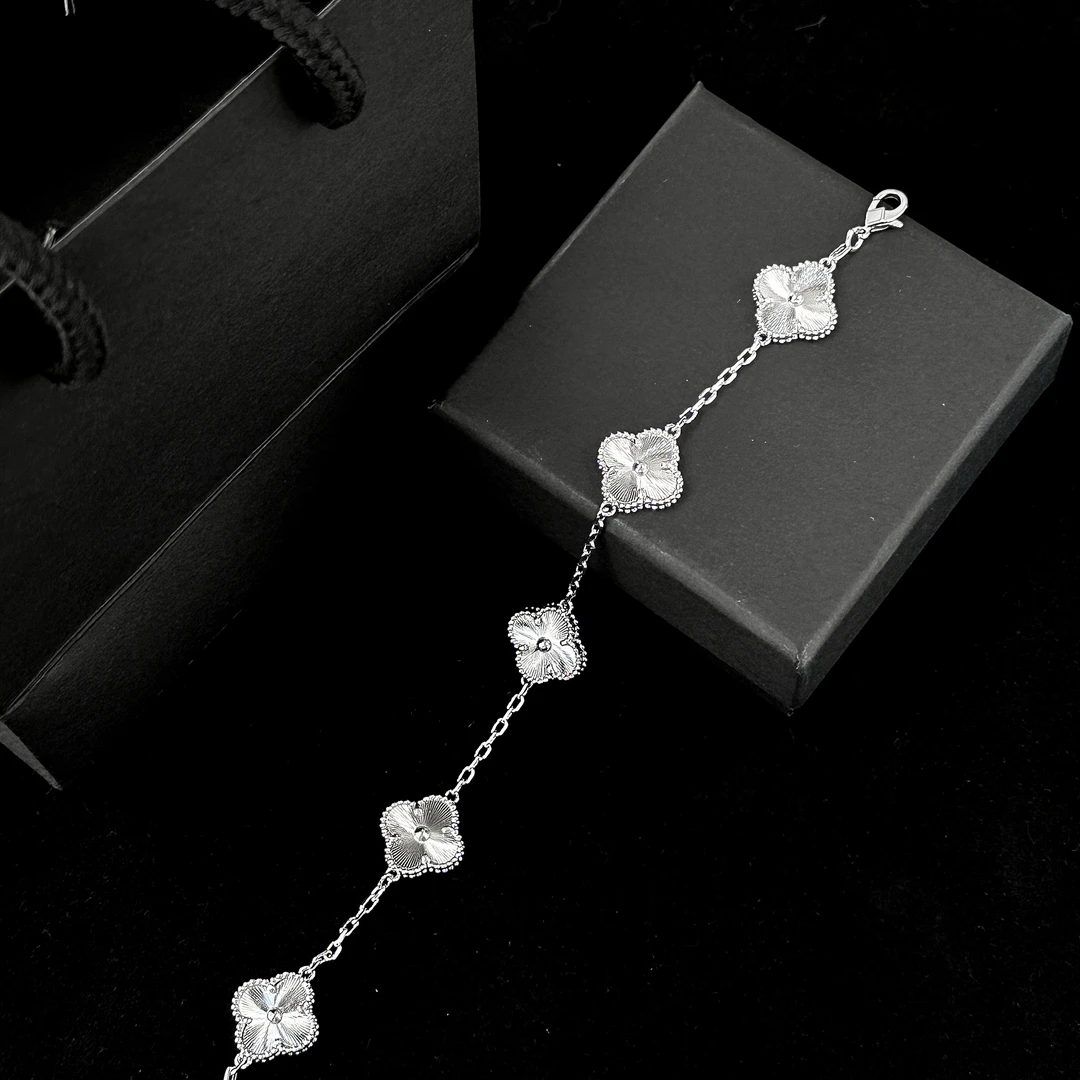 铜合金手链 银色镭射手链女款时尚百搭高级感轻奢小众简约AR-136