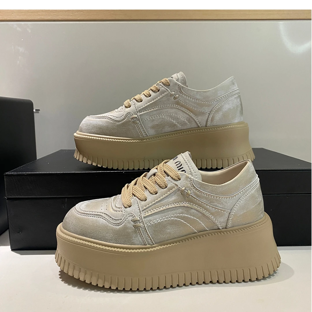 欧货厚底小白鞋女秋2024新款复古擦色松糕鞋女圆头增高休闲板鞋女