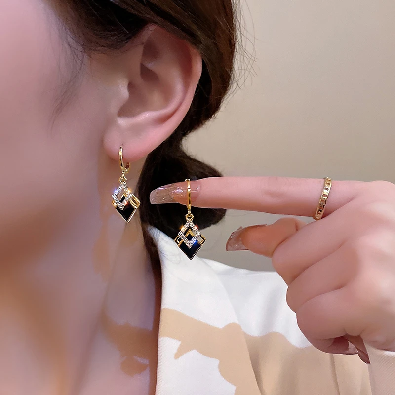 铜合金耳饰 气质轻奢时尚百搭复古小众设计感简约ZSA1087