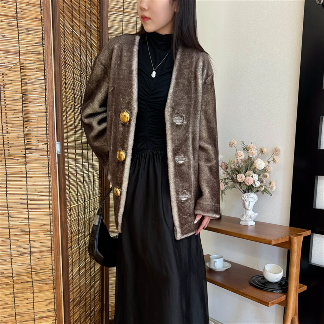 JACQUES WEI 设计师官方店2024AW秋冬新款深棕金扣皮毛一体外套