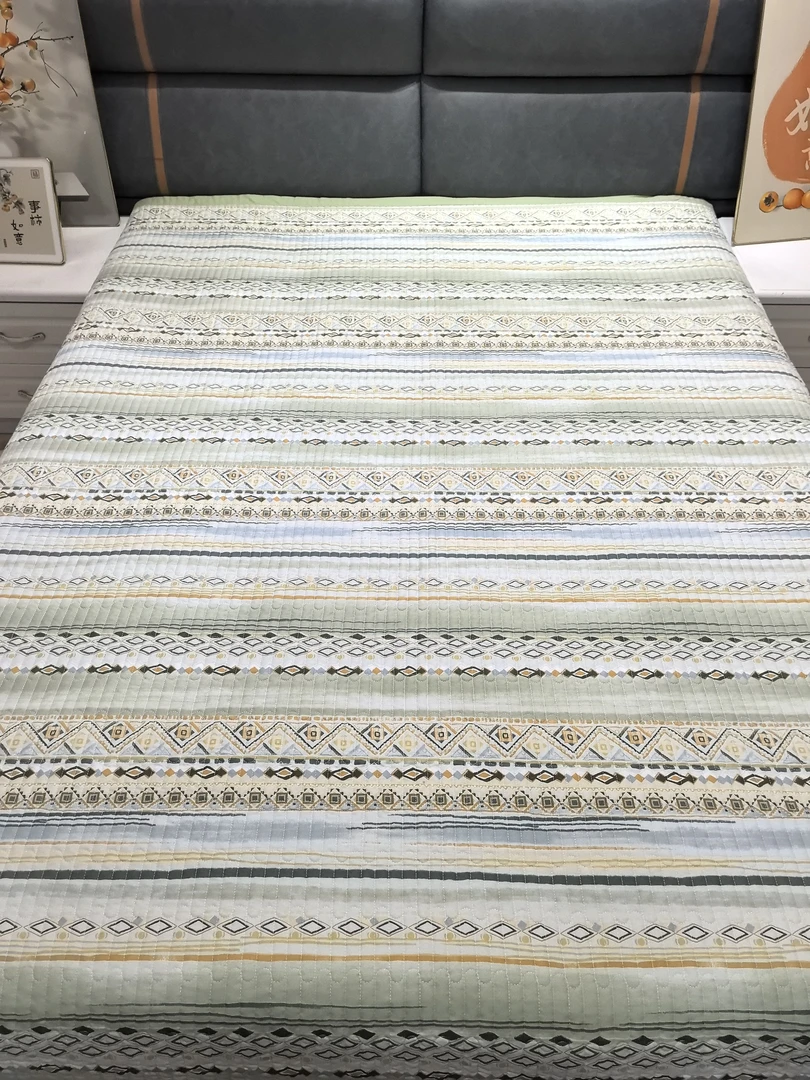 莫小柔床盖【绿色菱形格】2米×2.3米