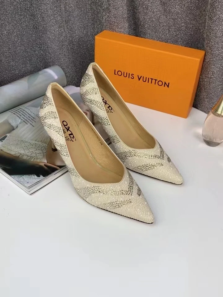 QMS1024-2213  浅金色  2024新款气质细高跟尖头水钻女士单鞋