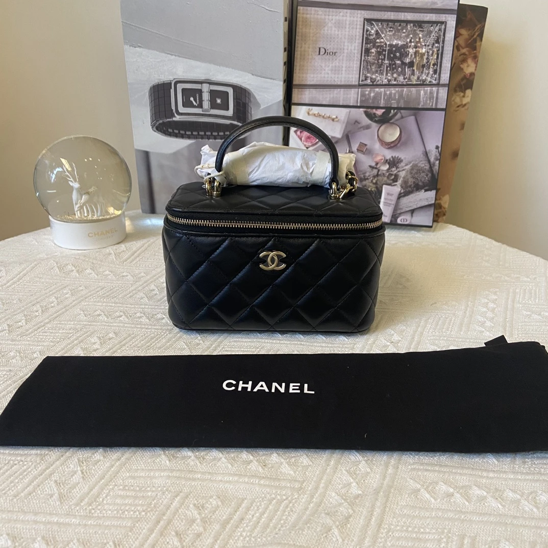 全新未使用 Chanel/香奈儿 黑金 手柄长盒子