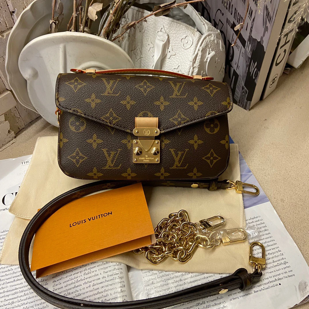 全新未使用 LouisVuitton/路易威登 LVmini老花邮差包