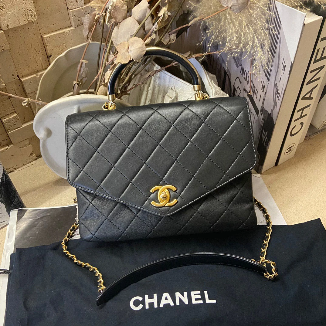95新 Chanel/香奈儿 香奈儿黑金手柄邮差27开