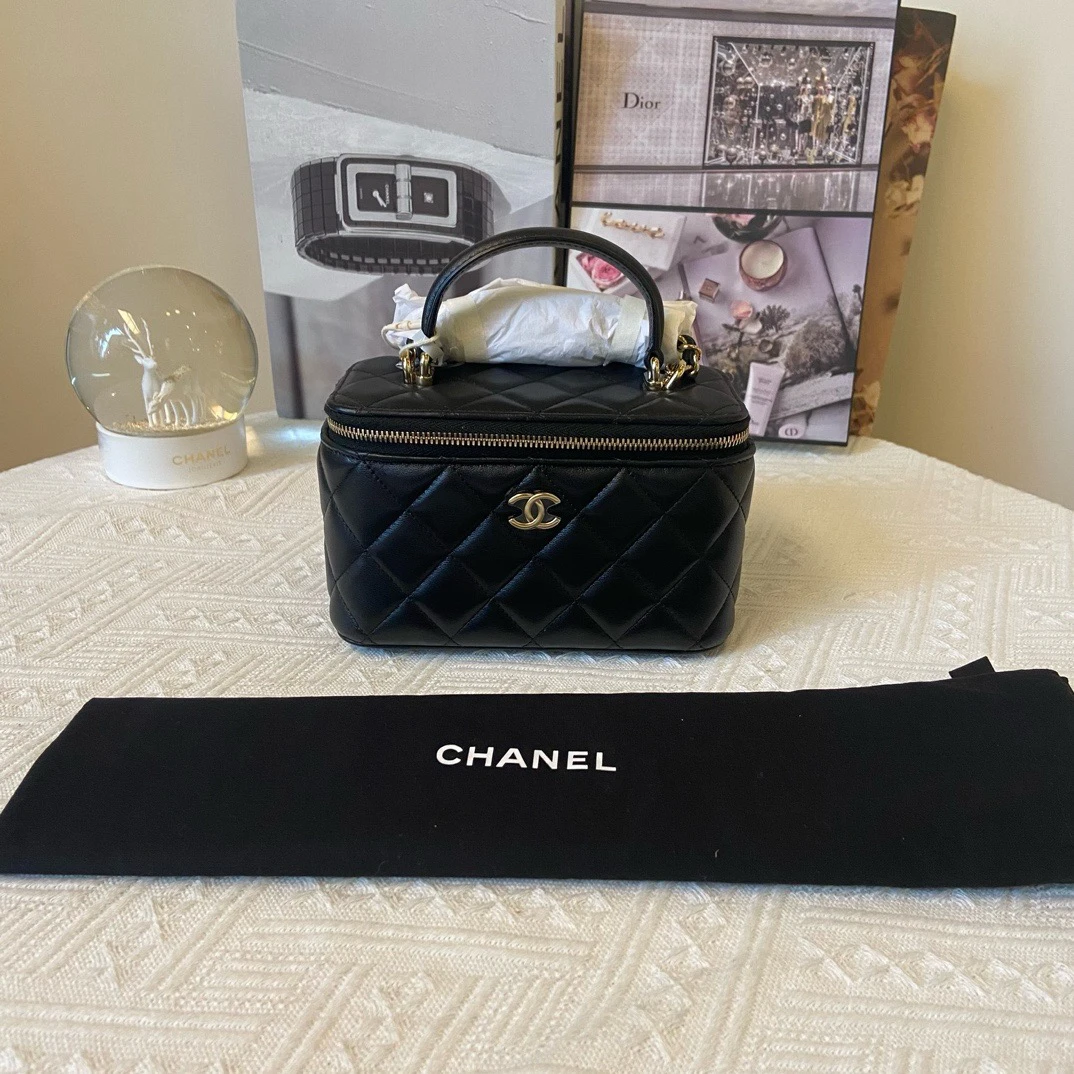 全新未使用 Chanel/香奈儿 黑金手柄长盒子