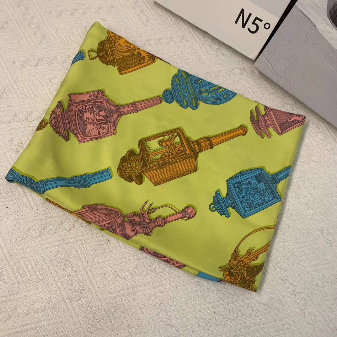 全新未使用 Hermes/爱马仕 方丝巾