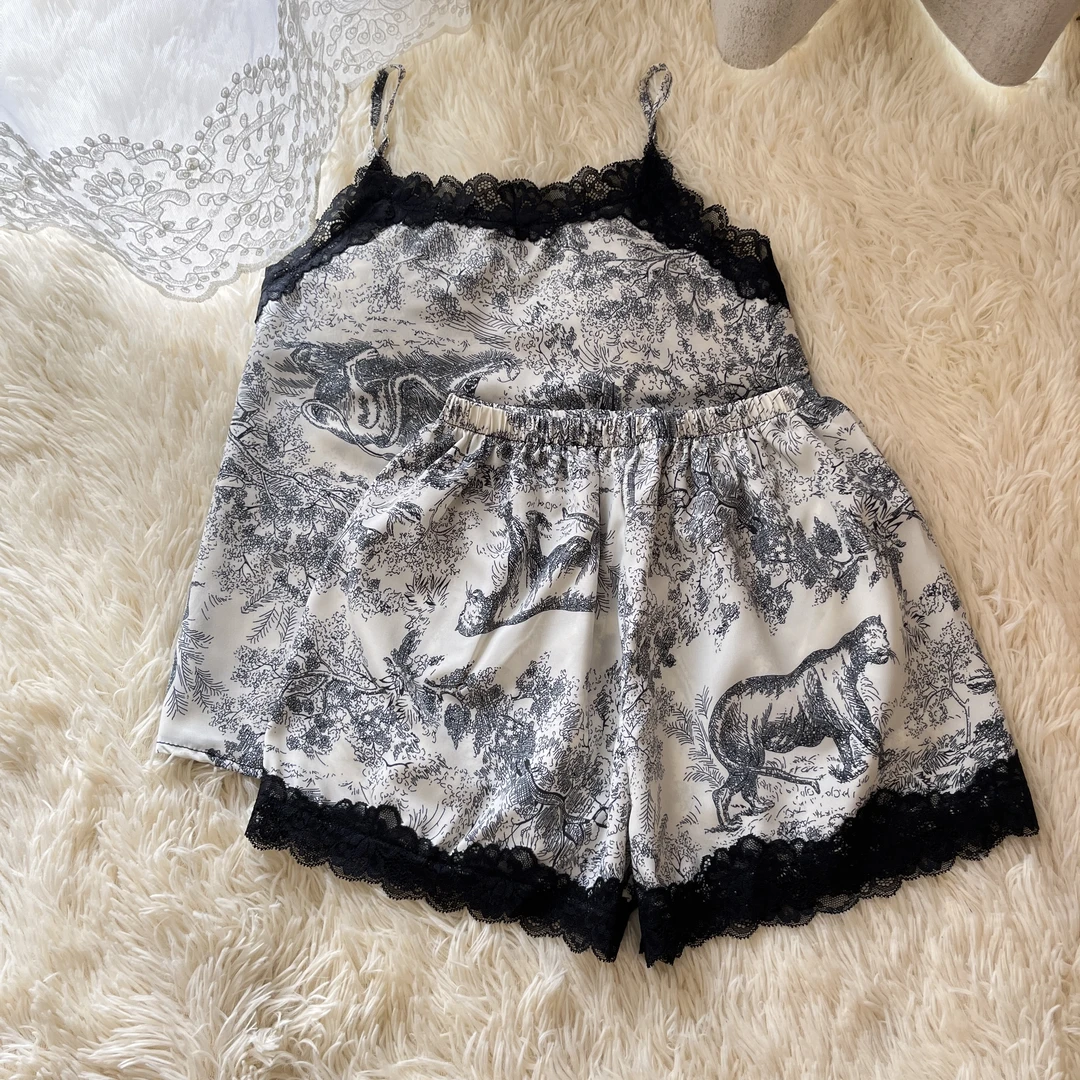 ins爆款蕾丝吊带睡衣女套装夏季2024年新款水墨冰丝带胸垫家居服