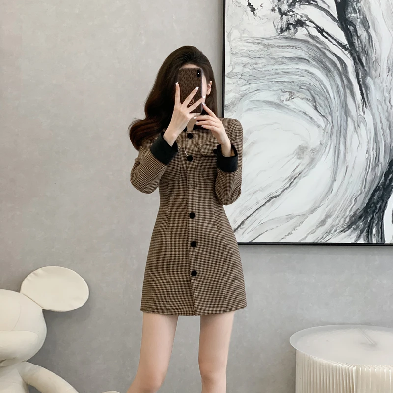 2024秋冬新款法式复古小香风时尚连衣裙设计感气质显瘦格子裙子女