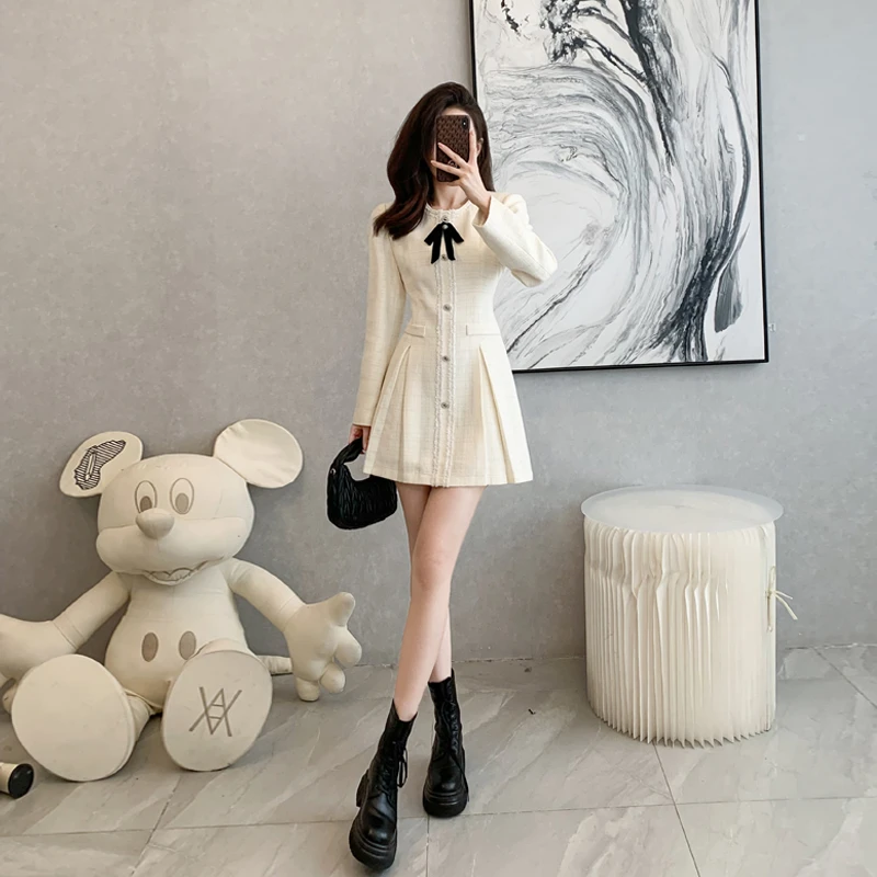 高端轻奢高级感正式场合白色连衣裙女春秋甜美富家千金裙子小个子