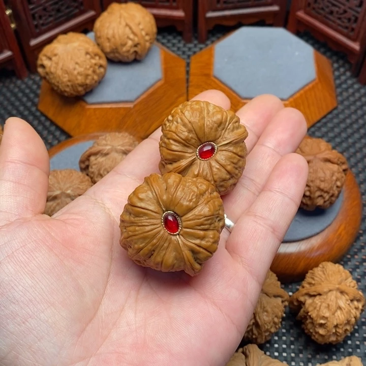 文玩核桃吊坠✎**哥南瓜