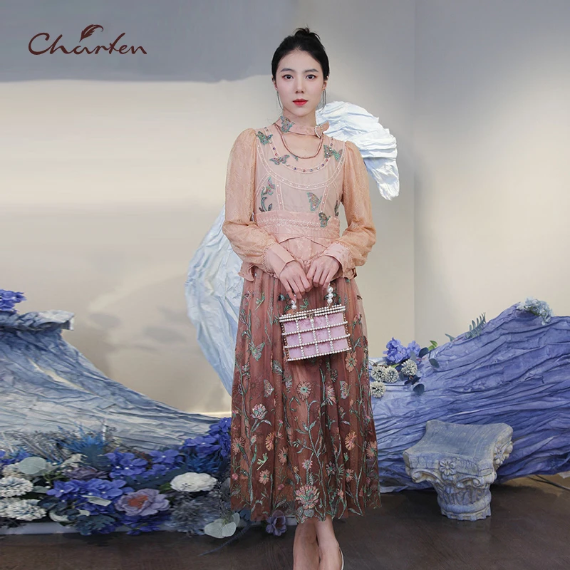 【媛媛专享】朝峰复古显瘦刺绣收腰连衣裙女CFC1A336-387G