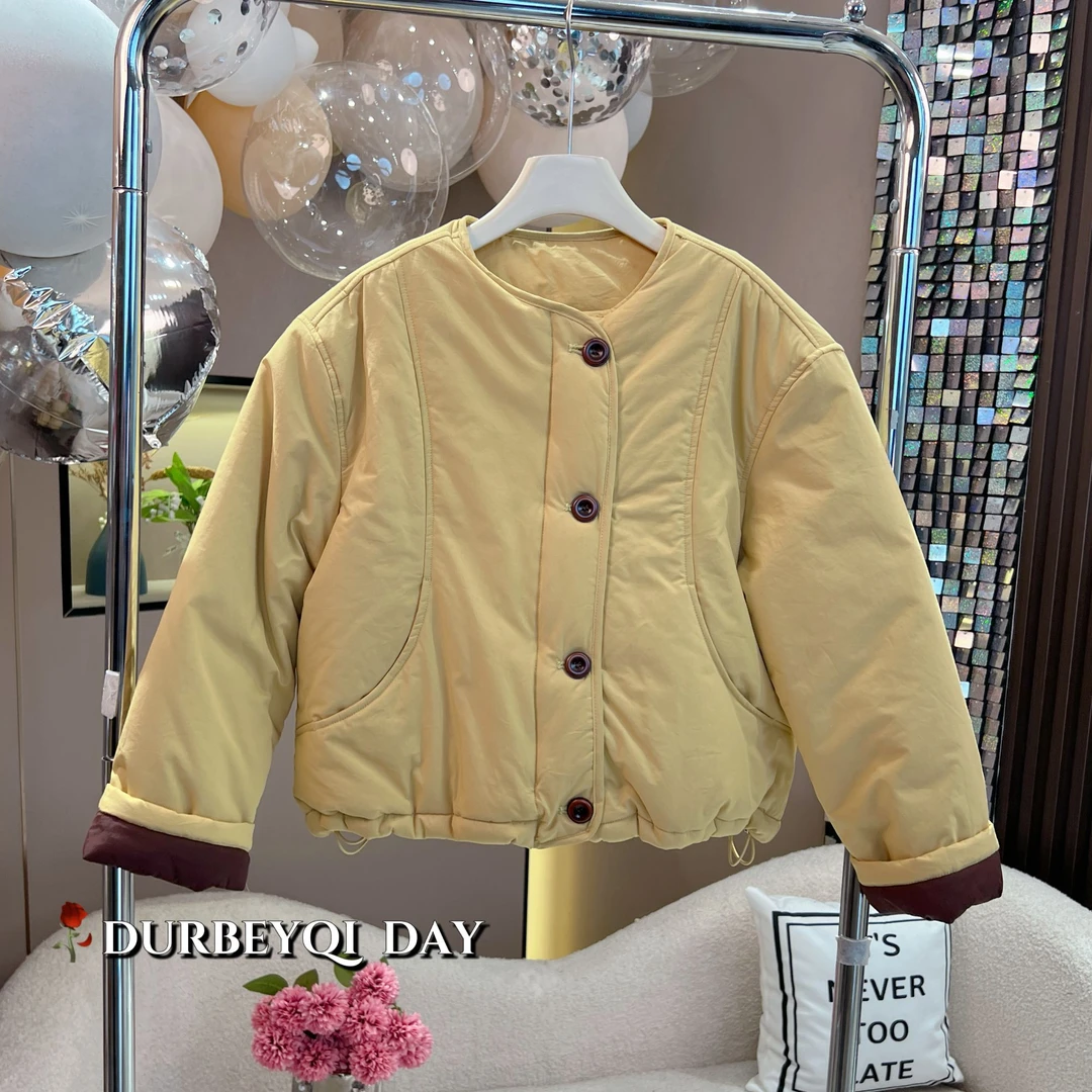 DURBEYQI/朵贝奇女童2025冬季新款简约百搭单排扣加厚外套5026