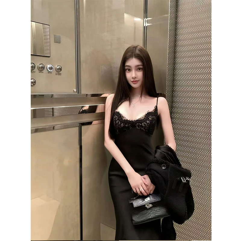 2024年纯欲风法式气质名媛性感蕾丝吊带连衣裙高级感修身包臀长裙