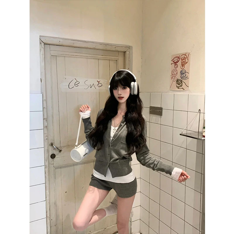 秋季新款韩系盐系穿搭套装小个子针织开衫百搭高腰短款裤子两件套