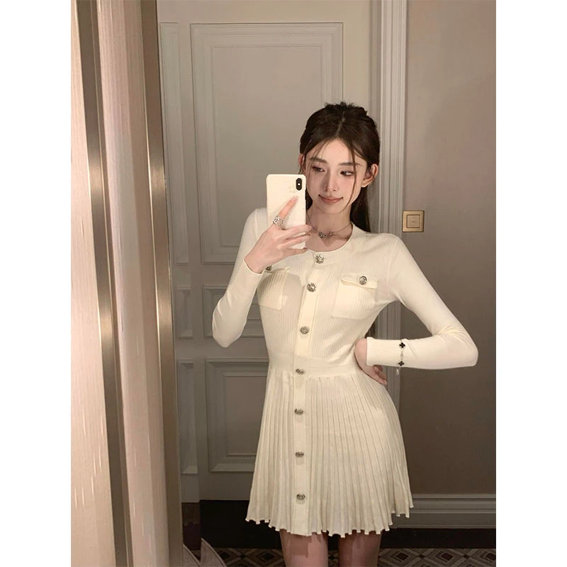 2024入秋新款法式长袖百褶裙子小香风修身显瘦气质针织拼接连衣裙