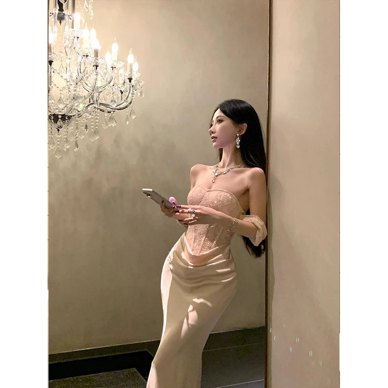 蕾丝拼接无袖抹胸连衣裙女秋季缎面纯欲鱼尾长裙修身收腰包臀裙子