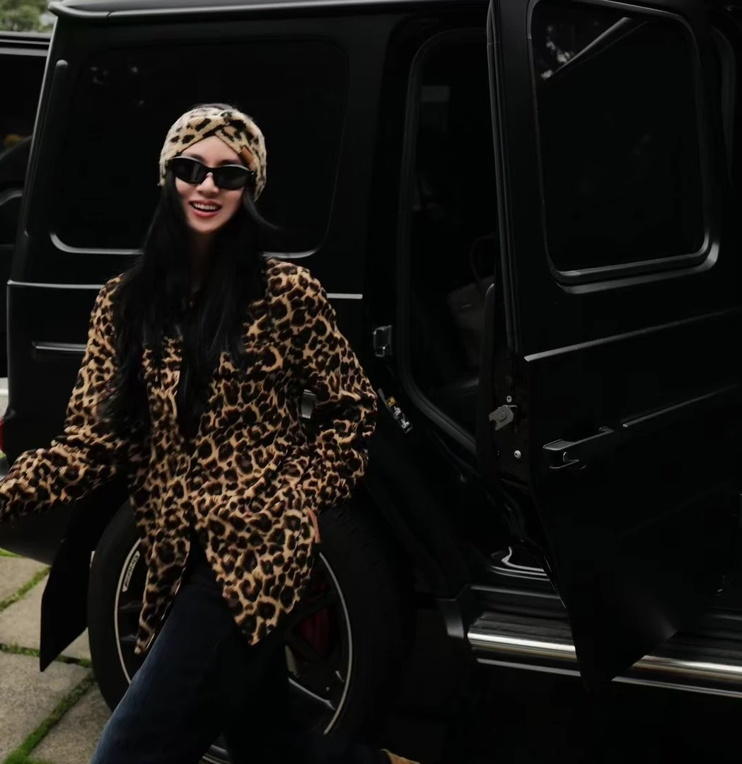 俪妍，37837野性魅力豹纹衬衣