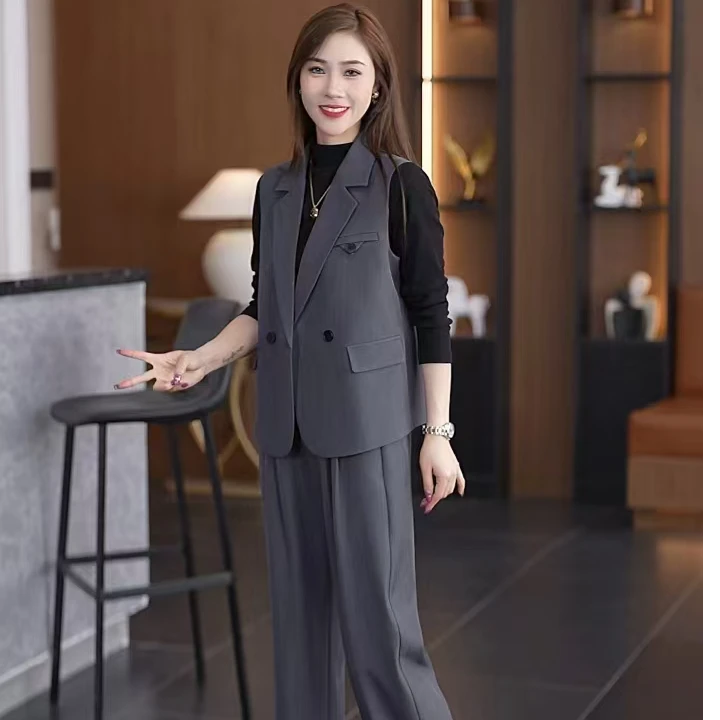 小个子时尚职业套装女士春秋新款显瘦西装马甲打底衫直筒裤三件套
