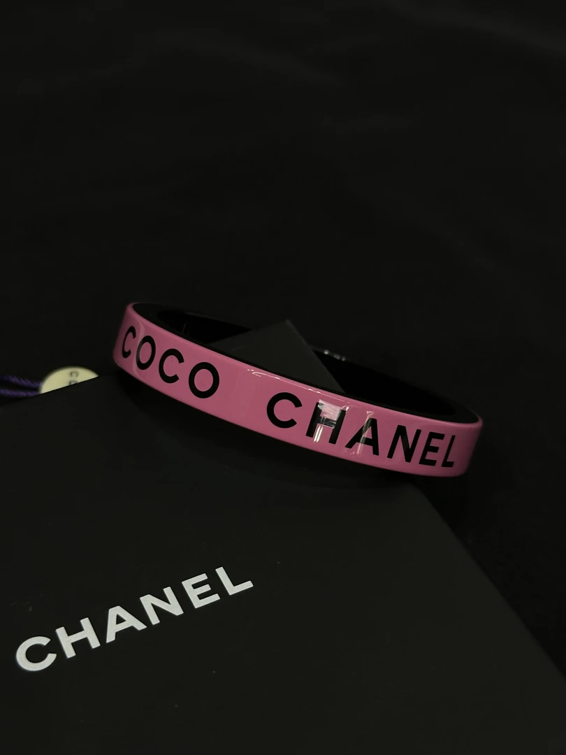99新 Chanel/香奈儿 22S亚克力coco手镯/JJ4062811