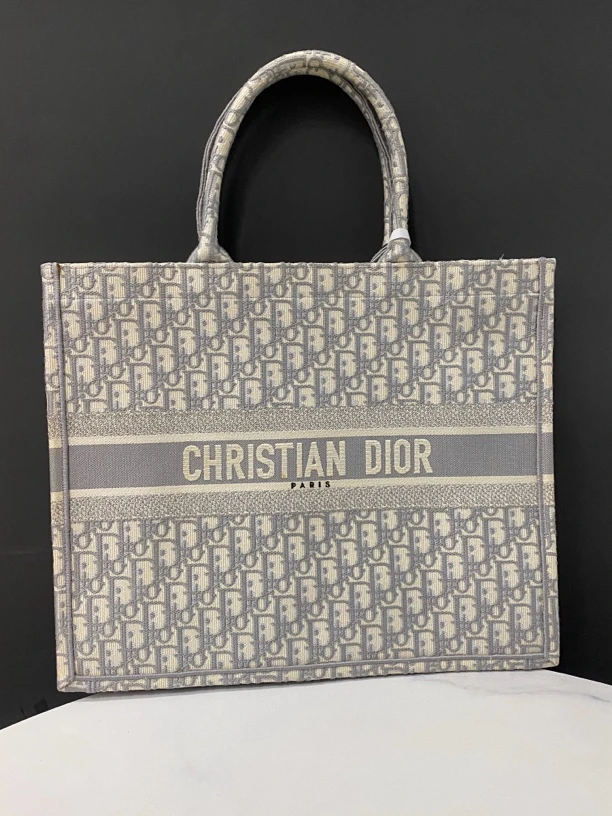 95新 DIOR/迪奥 灰色托特包42Cm/JJ04060720/街角