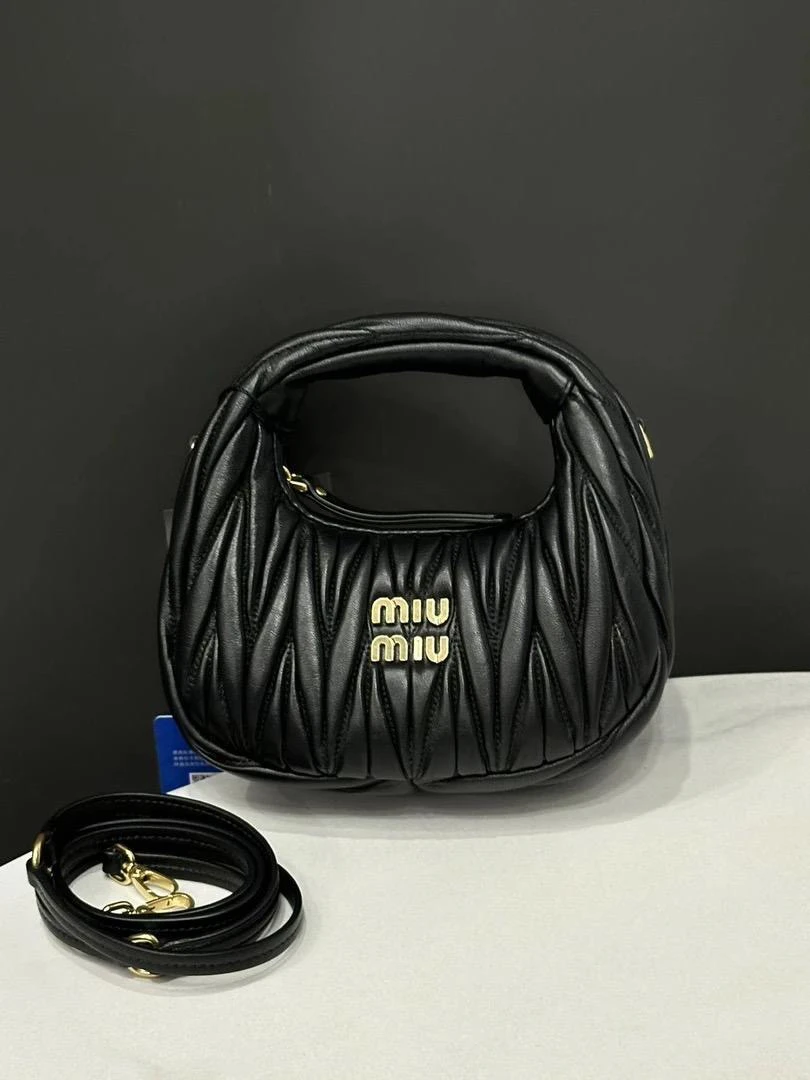 99新 MIU MIU/缪缪 褶皱mini hobo包17cm/JJ4113008