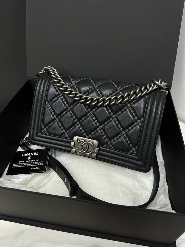95新 Chanel/香奈儿 黑银外缝leboy包23开卡25cm/HK41600815