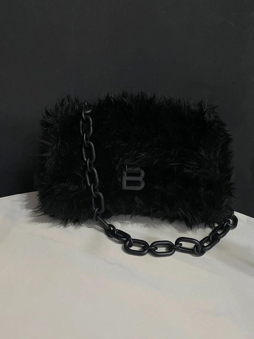 95新 街角/巴黎世家Soblack毛毛沙漏/28Cm/JJ3091802