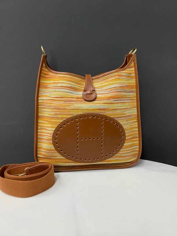 95新 Hermes/爱马仕 羊切伊芙琳包框F刻29cm/JJ04092121