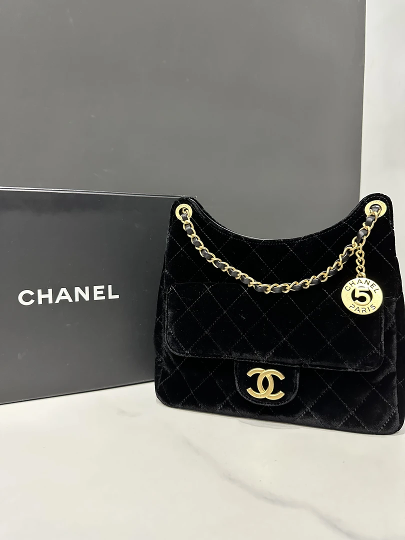 95新 Chanel/香奈儿 丝绒天猫精灵包芯片23cm/0014100120