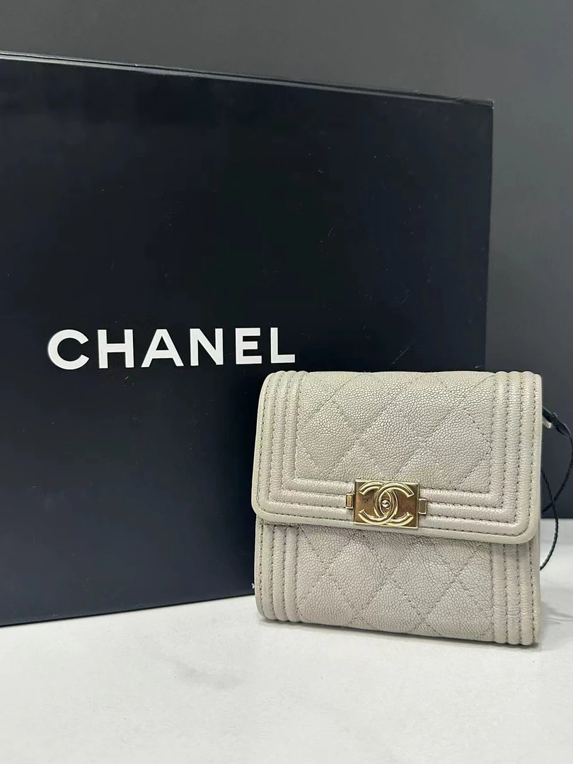 95新 Chanel/香奈儿 leboy扣钱包28开10cm/JJ4070606